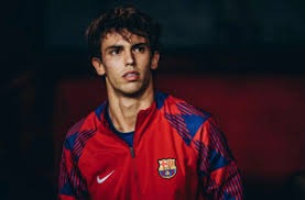 表现不错！萨格斯半场10中5得到14分3篮板3助攻